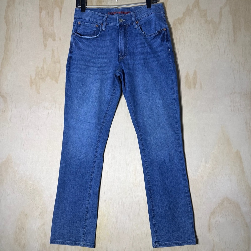 Lucky Brand Men’s 30x32 Blue Jeans Straight Fit Medium Wash‎ Denim Pants Casual